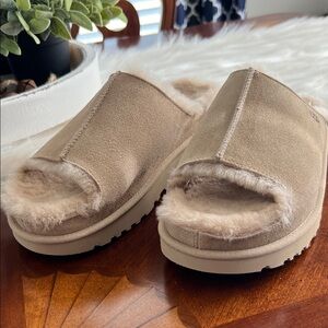 UGG Tan Suede Open-Toe Shoes, Brand New, Size 11, Nice!